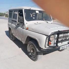 UAZ 469 2001