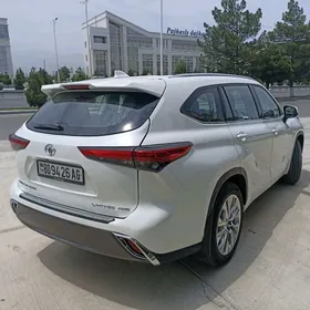 Toyota Highlander 2020