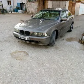 BMW E39 2002