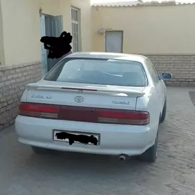 Toyota Cresta 1996