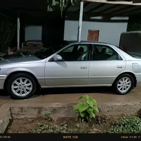 Toyota Camry 2000