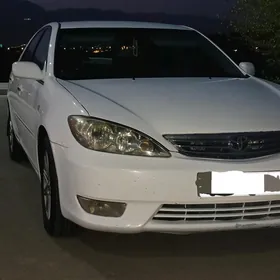 Toyota Camry 2004