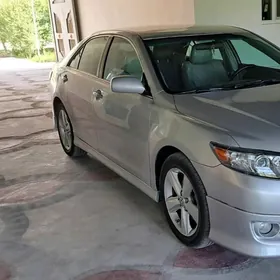 Toyota Camry 2011