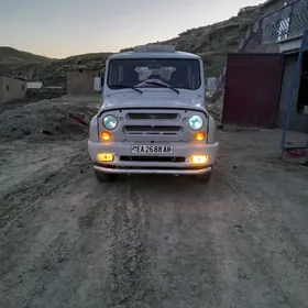 UAZ 469 2001