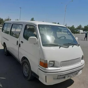 Toyota Hiace 2002