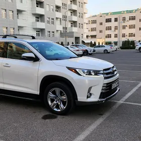 Toyota Highlander 2019