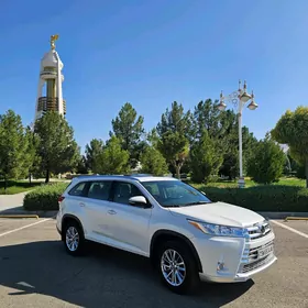 Toyota Highlander 2019