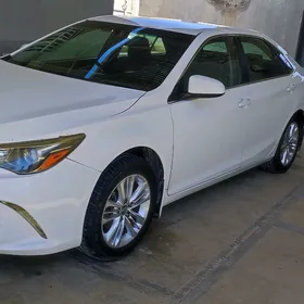 Toyota Camry 2017