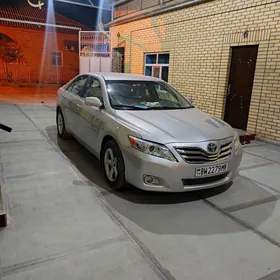 Toyota Camry 2010