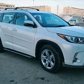 Toyota Highlander 2018