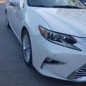 Lexus ES 350 2016