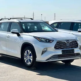 Toyota Highlander 2020