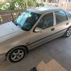 Opel Vectra 1990