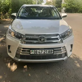 Toyota Highlander 2018