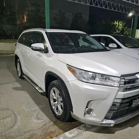 Toyota Highlander 2018