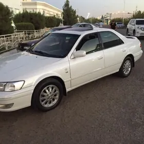 Toyota Camry 1999