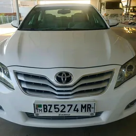 Toyota Camry 2010