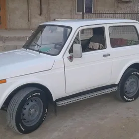 Lada Niva 1988