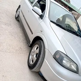 Opel Astra 2000