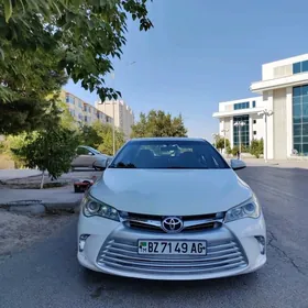 Toyota Camry 2016