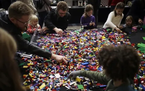 Lego 2032-nji ýyla çenli bioplastigi ulanmaga geçmegi meýilleşdirýär