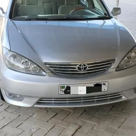 Toyota Camry 2004