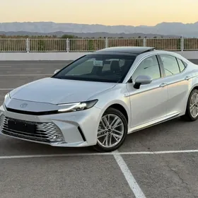 Toyota Camry 2024