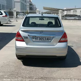 Nissan Versa 2010