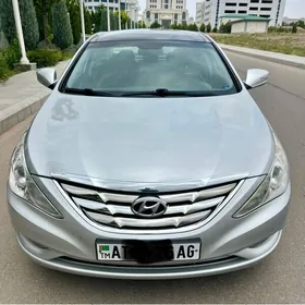 Hyundai Sonata 2011