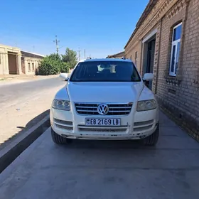 Volkswagen Touareg 2004