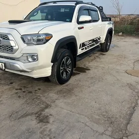 Toyota Tacoma 2018