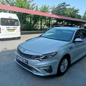 Kia Optima 2019