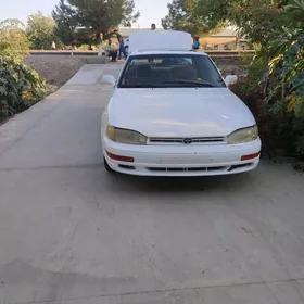 Toyota Camry 1993