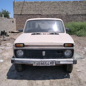 Lada Niva 1985