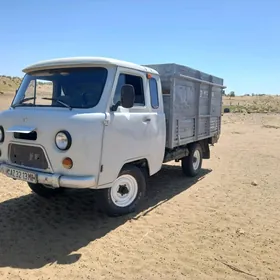 UAZ 2206 2003