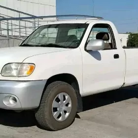 Toyota Tundra 2003