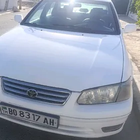 Toyota Camry 1999