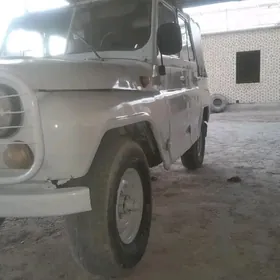 UAZ 469 2000