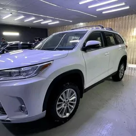 Toyota Highlander 2019