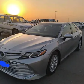 Toyota Camry 2018