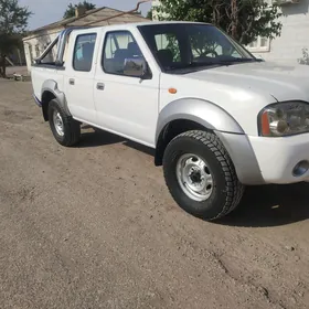 Nissan Navara 2012