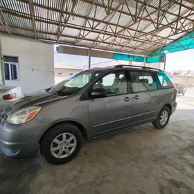 Toyota Sienna 2005