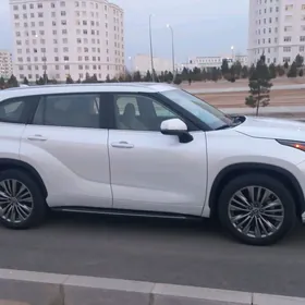 Toyota Highlander 2020