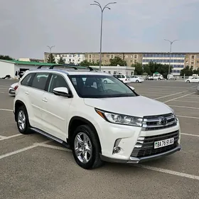 Toyota Highlander 2019