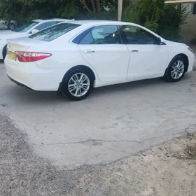 Toyota Camry 2016