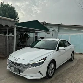 Hyundai Elantra 2021