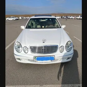 Mercedes-Benz E320 2003