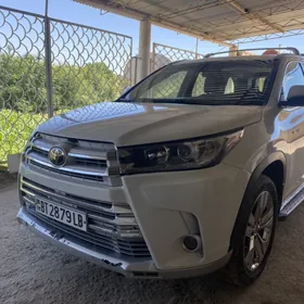 Toyota Highlander 2018