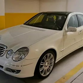 Mercedes-Benz E300 2009