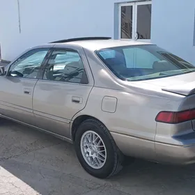 Toyota Camry 1999